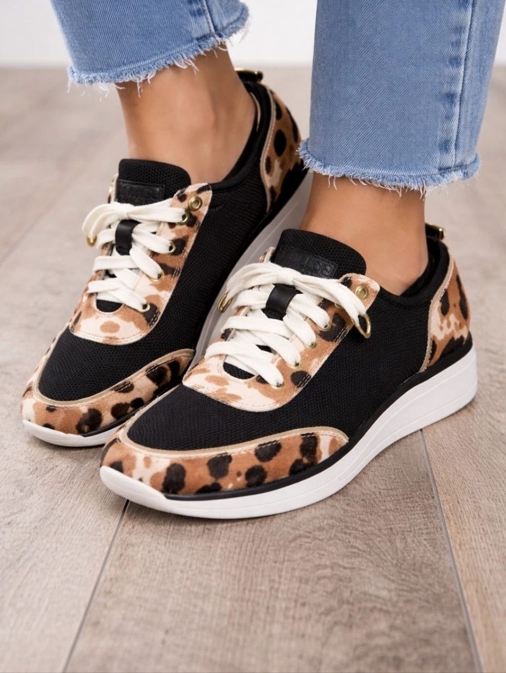 Louise et Cie Bayard3 Sneakers Women’s 7.5 Leopard Cow Hair Lace Up Casual Shoes